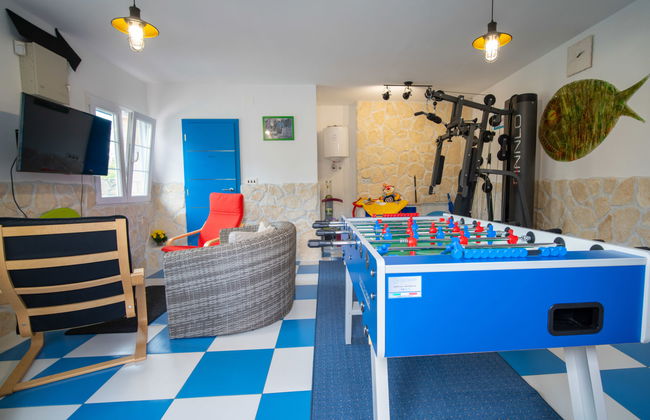 Casa de 5 quartos em Novi Vinodolski com piscina privada e terraço - Foto 24