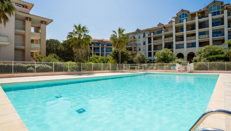 Foto 1 - Apartment mit 1 Schlafzimmer in Fréjus mit schwimmbad und blick aufs meer