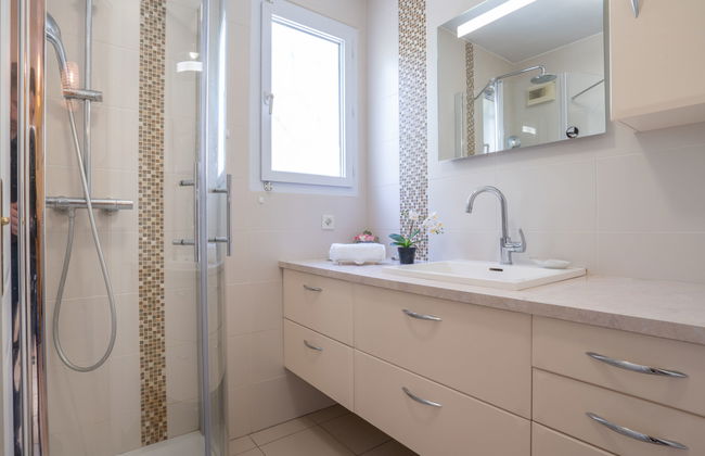 Apartamento de 2 quartos em Fréjus com piscina e jardim - Foto 14