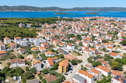 Photo 31 - 4 bedroom Apartment in Biograd na Moru with garden and terrace