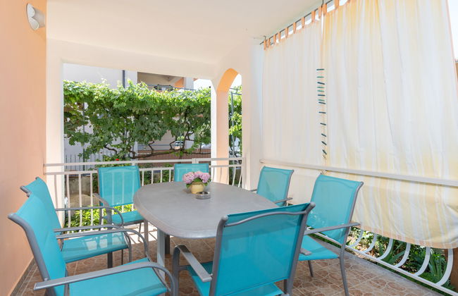 Apartamento de 4 quartos em Biograd na Moru com jardim e terraço - Foto 8