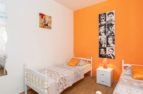 Photo 24 - 4 bedroom Apartment in Biograd na Moru with garden and terrace