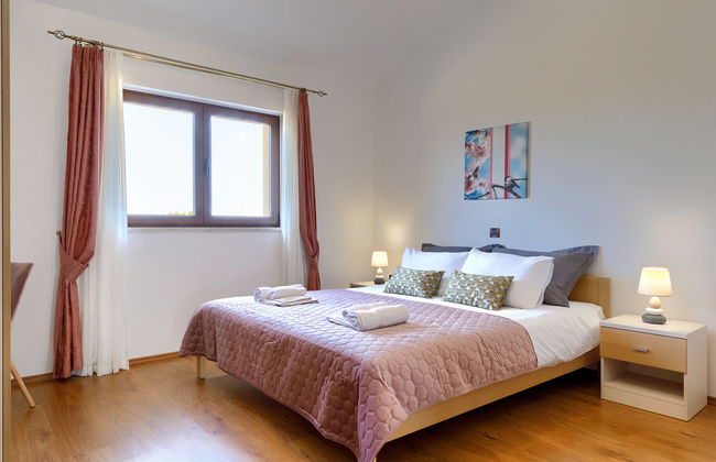 Casa de 5 quartos em Sveti Lovreč com piscina privada e jardim - Foto 31