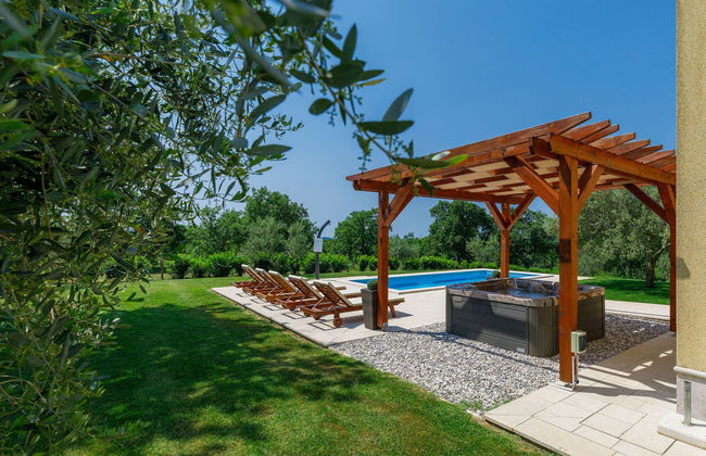 Casa de 5 quartos em Sveti Lovreč com piscina privada e jardim - Foto 19