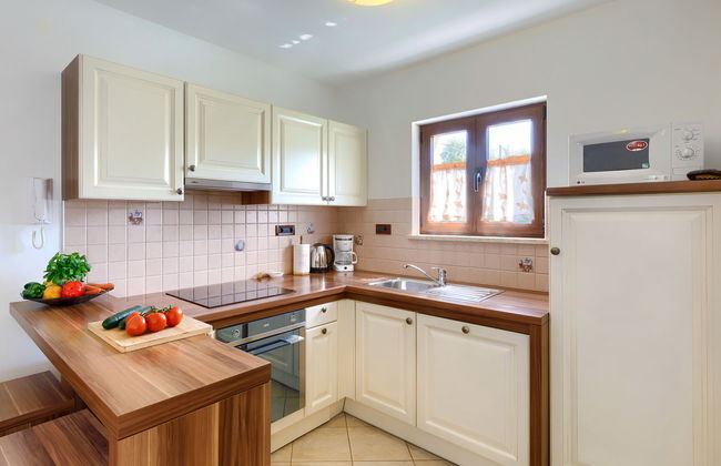 Casa de 5 quartos em Sveti Lovreč com piscina privada e jardim - Foto 8