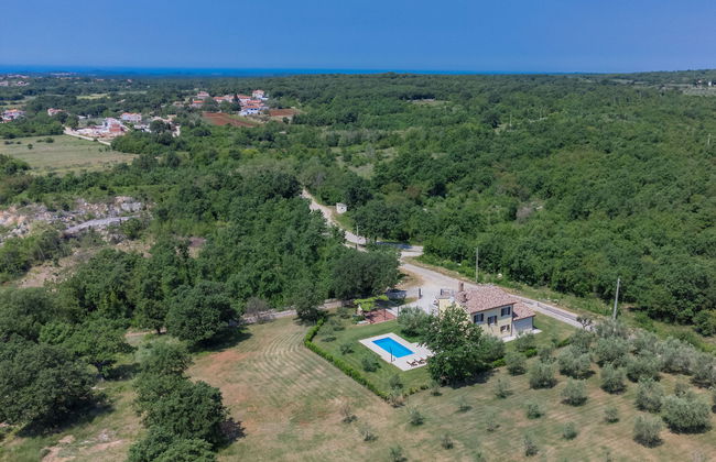 Casa de 5 quartos em Sveti Lovreč com piscina privada e jardim - Foto 41