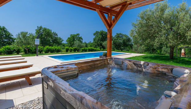 Casa de 5 quartos em Sveti Lovreč com piscina privada e jardim - Foto 2