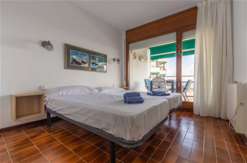 Foto 4 - Appartamento con 2 camere da letto a Creixell con piscina e vista mare