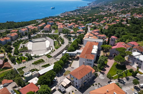 Photo 59 - Maison de 4 chambres à Rijeka avec piscine privée et jardin