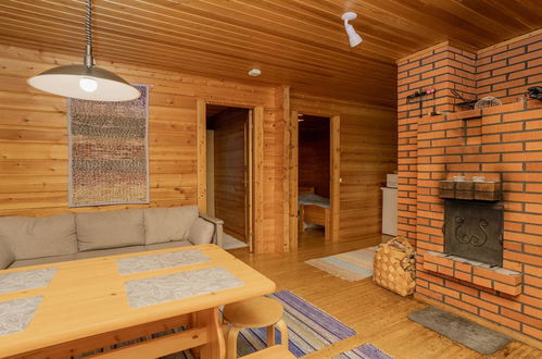 Foto 7 - Casa de 2 habitaciones en Kuusamo con sauna y vistas a la montaña