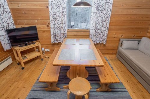 Foto 5 - Casa de 2 habitaciones en Kuusamo con sauna y vistas a la montaña