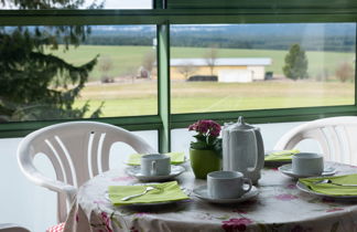 Foto 2 - Apartamento de 2 quartos em Löffingen com piscina e vista para a montanha