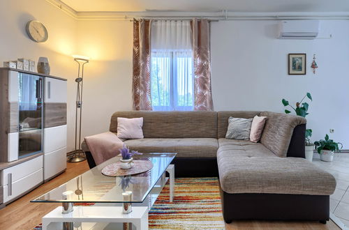 Foto 9 - Apartamento de 1 quarto em Kanfanar com piscina e jardim