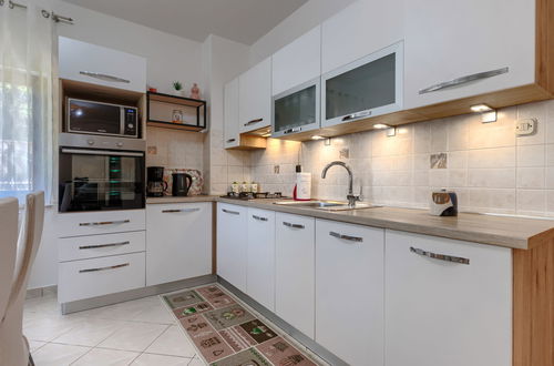 Foto 15 - Apartamento de 1 quarto em Kanfanar com piscina e jardim