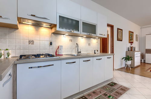 Foto 14 - Apartamento de 1 quarto em Kanfanar com piscina e jardim