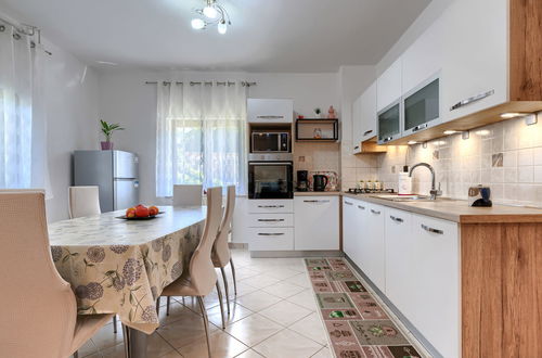 Foto 18 - Apartamento de 1 quarto em Kanfanar com piscina e jardim