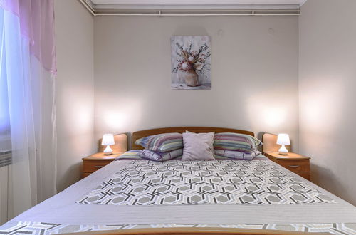 Foto 5 - Apartamento de 1 quarto em Kanfanar com piscina e jardim