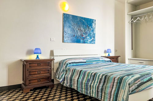 Foto 13 - Apartamento de 1 habitación en Finale Ligure con terraza y vistas al mar