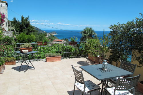 Foto 11 - Apartamento de 1 quarto em Finale Ligure com terraço e vistas do mar