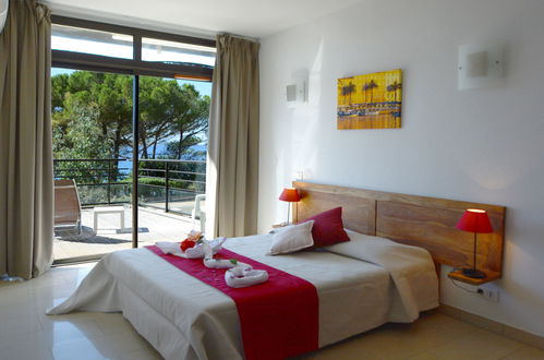 Foto 11 - Appartamento con 1 camera da letto a Aiaccio con piscina e vista mare