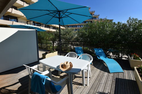 Foto 5 - Apartment mit 1 Schlafzimmer in Ajaccio mit schwimmbad und blick aufs meer