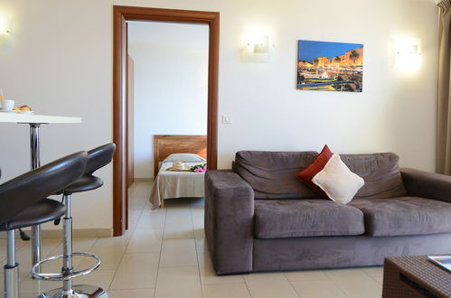 Photo 7 - 1 bedroom Apartment in Ajaccio with swimming pool and garden