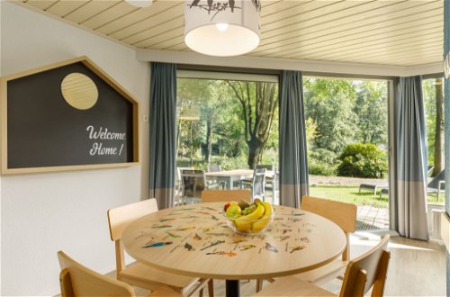Photo 10 - 3 bedroom House in Zeewolde with swimming pool and terrace