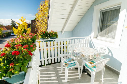 Photo 2 - Appartement de 2 chambres à Balatonfüred avec jardin et vues sur la montagne