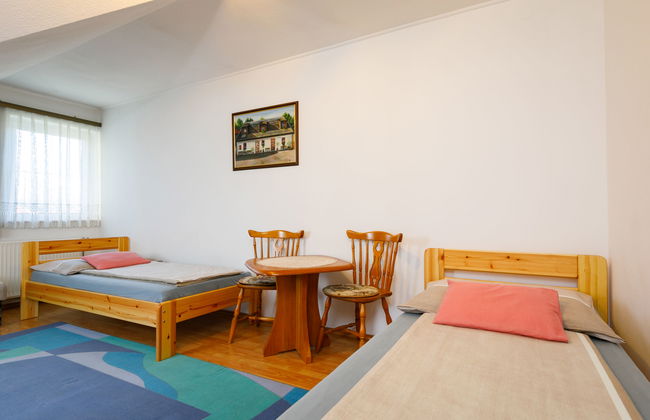 2 bedroom Apartment in Balatonfüred with garden - Photo 14