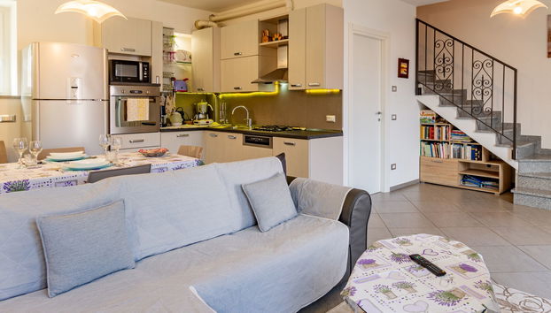 Casa de 3 quartos em Brissago-Valtravaglia com jardim e banheira de hidromassagem - Foto 5