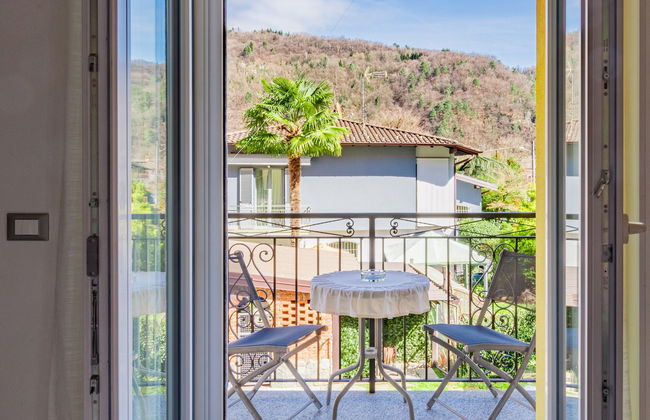 Casa de 3 quartos em Brissago-Valtravaglia com jardim e banheira de hidromassagem - Foto 11