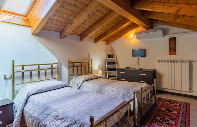 Casa de 3 quartos em Brissago-Valtravaglia com jardim e banheira de hidromassagem - Foto 21