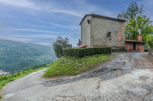 Foto 8 - Casa de 4 quartos em Pescia com piscina e jardim