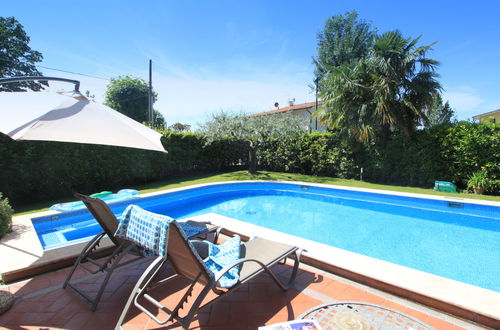 Foto 3 - Haus mit 3 Schlafzimmern in Forte dei Marmi mit privater pool und garten