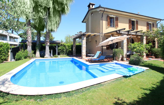 Haus mit 4 Schlafzimmern in Forte dei Marmi mit privater pool und garten - Foto 1