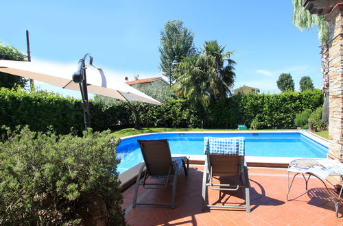 Foto 7 - Haus mit 3 Schlafzimmern in Forte dei Marmi mit privater pool und garten
