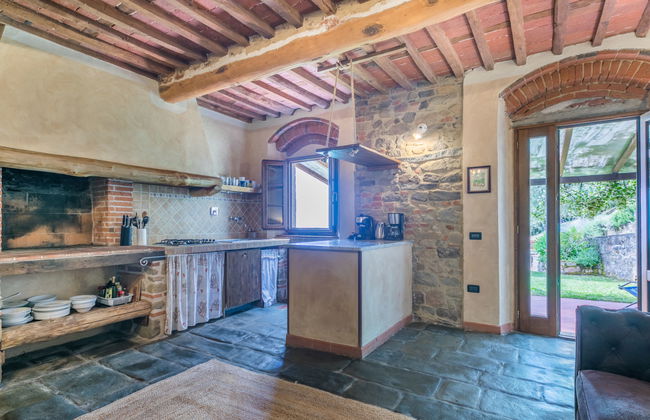 Apartamento de 3 quartos em Pescia com piscina e jardim - Foto 10