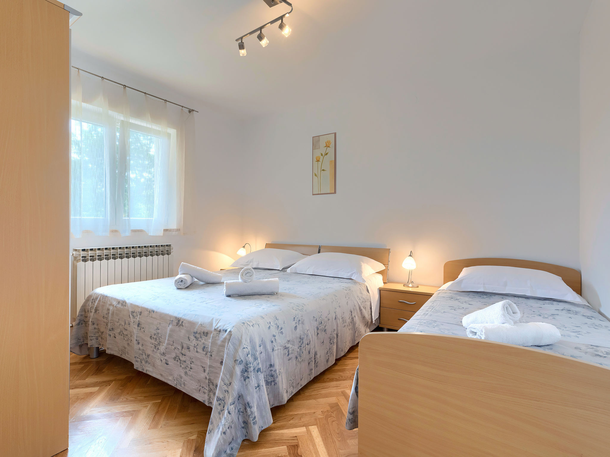 Foto 26 - Appartamento con 2 camere da letto a Žminj con piscina e vista mare