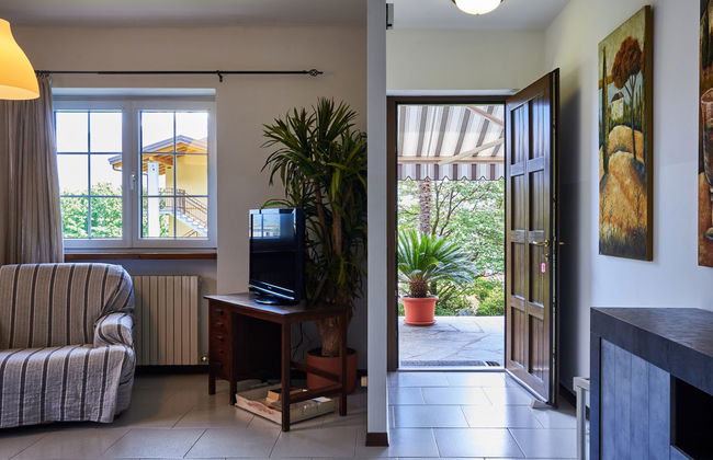 Apartamento de 3 quartos em Dongo com jardim e terraço - Foto 8