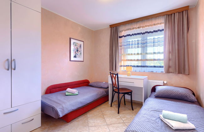 Apartamento de 3 quartos em Umag com piscina e jardim - Foto 16