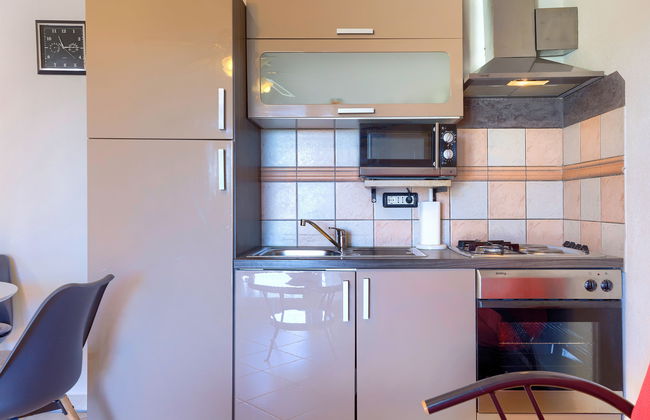 Apartamento de 3 quartos em Umag com piscina e jardim - Foto 12