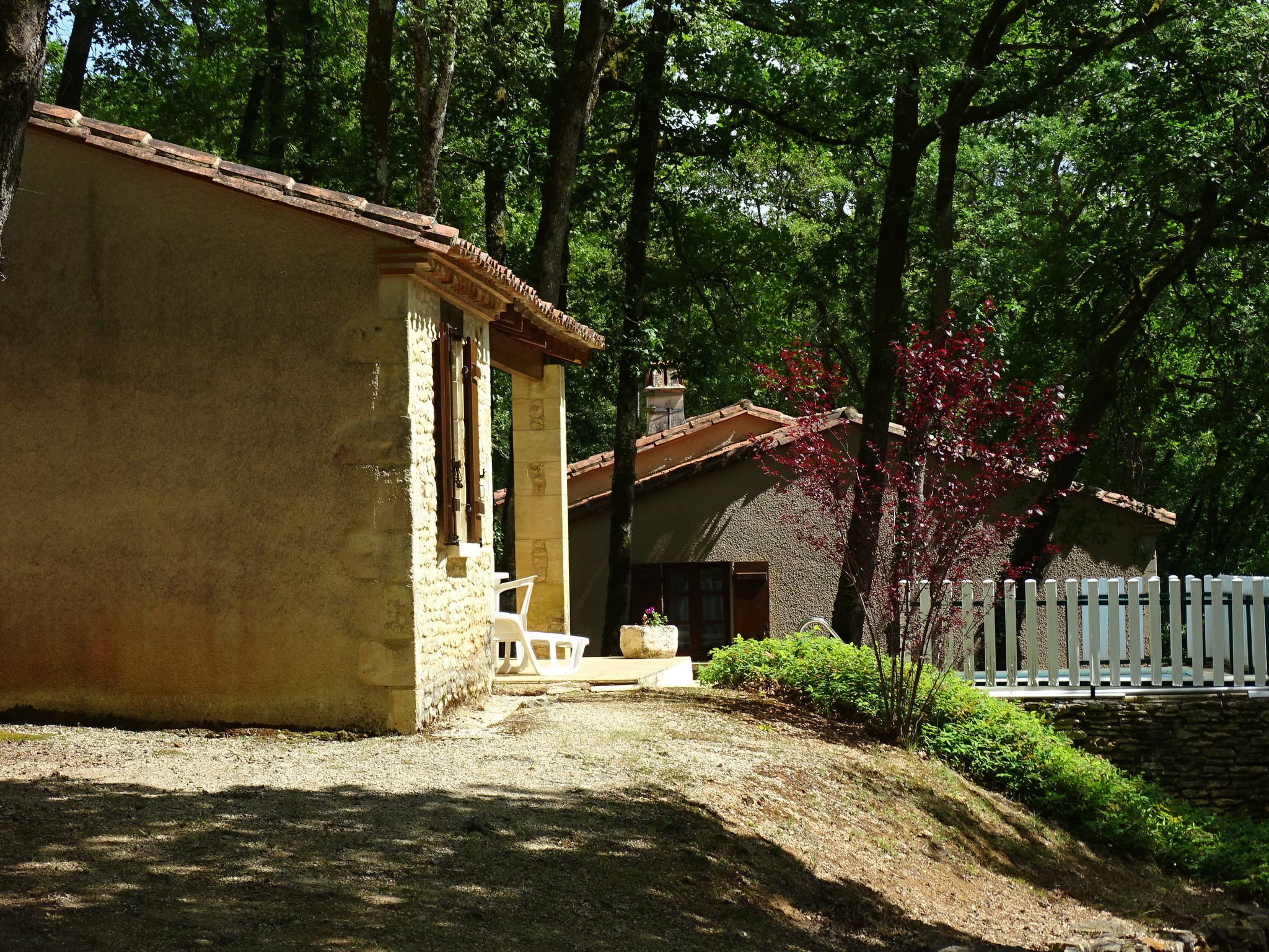 Foto 27 - Casa de 2 quartos em Blanquefort-sur-Briolance com piscina privada e jardim