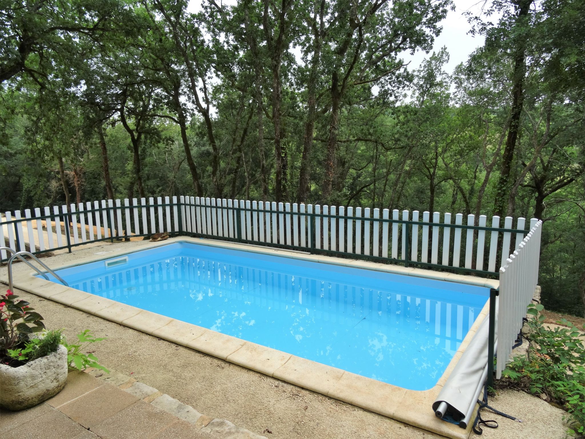 Photo 30 - Maison de 2 chambres à Blanquefort-sur-Briolance avec piscine privée et terrasse