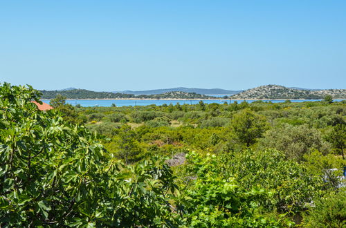 Foto 5 - Casa de 3 quartos em Vodice com jardim e terraço