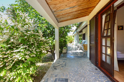 Foto 11 - Casa de 3 quartos em Vodice com jardim e terraço