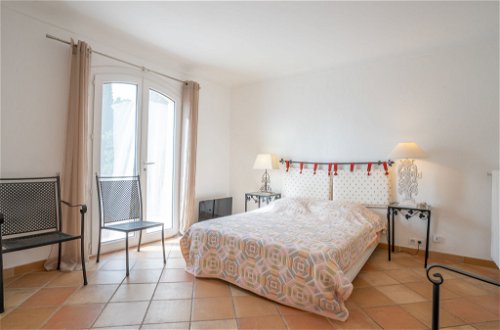Foto 23 - Casa con 4 camere da letto a Fréjus con piscina privata e vista mare