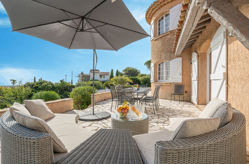 Photo 2 - Maison de 4 chambres à Fréjus avec piscine privée et jardin