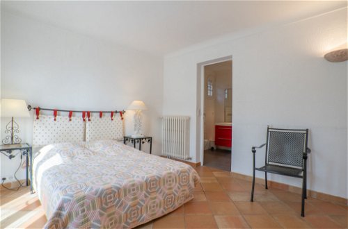 Foto 22 - Casa con 4 camere da letto a Fréjus con piscina privata e vista mare