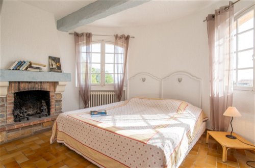 Foto 11 - Casa con 4 camere da letto a Fréjus con piscina privata e vista mare