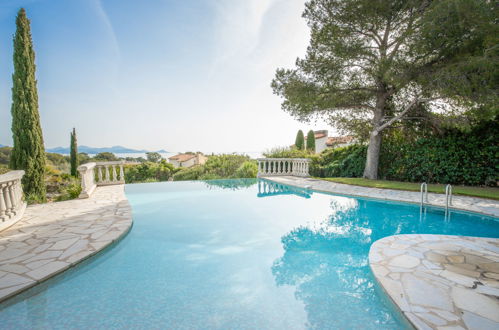 Foto 38 - Casa de 4 quartos em Fréjus com piscina privada e vistas do mar
